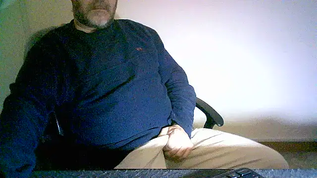 Snapshot of Greek_Passion chatting on January 20, 2025, 9:01 pm Greek Passion online show from January 20, 2025, 9:01 pm