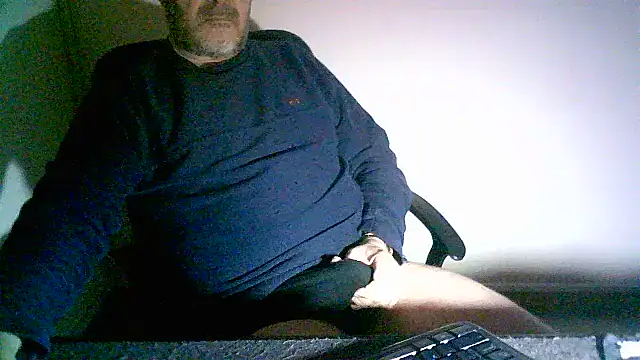 Snapshot of Greek_Passion chatting on February 20, 2025, 6:46 pm Greek Passion online show from February 20, 2025, 6:46 pm