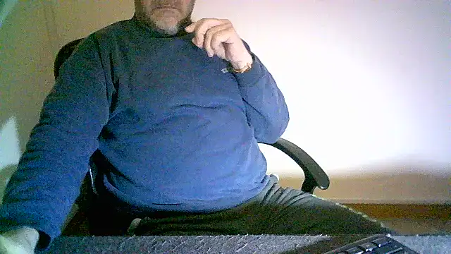 Snapshot of Greek_Passion chatting on March 3, 2025, 3:54 pm Greek Passion online show from March 3, 2025, 3:54 pm