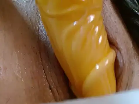 Snapshot of Lucy-Franny chatting on October 16, 2025, 8:11 am Lucy-Franny online show from October 16, 2025, 8:11 am