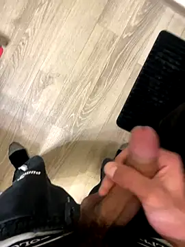 Snapshot of Nando49_ chatting on October 25, 2025, 7:36 pm Nando49 online show from October 25, 2025, 7:36 pm