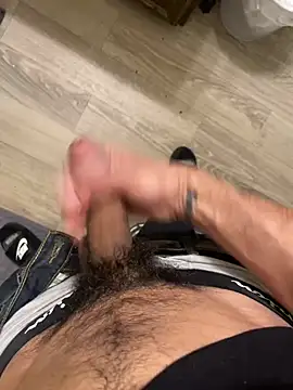 Snapshot of Nando49_ chatting on February 17, 2025, 2:42 am Nando49 online show from February 17, 2025, 2:42 am