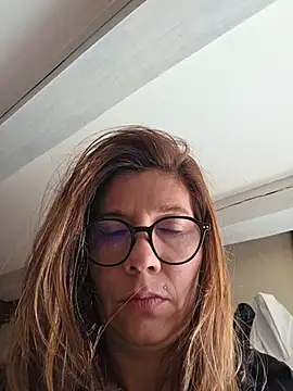 Snapshot of Lina_lou4 chatting on March 12, 2026, 12:20 pm Lina lou4 online show from March 12, 2026, 12:20 pm