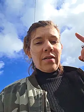 Snapshot of Lina_lou4 chatting on February 7, 2026, 1:08 pm Lina lou4 online show from February 7, 2026, 1:08 pm