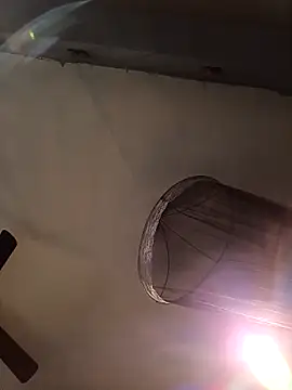 Snapshot of monyhoy chatting on October 15, 2025, 7:33 pm monyhoy online show from October 15, 2025, 7:33 pm