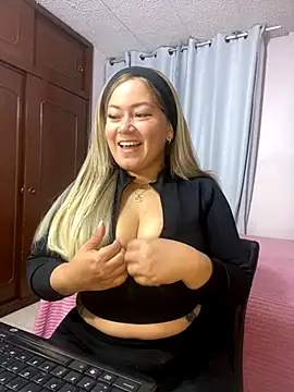 Melissa Bianco online show from November 9, 2025, 5:55 am