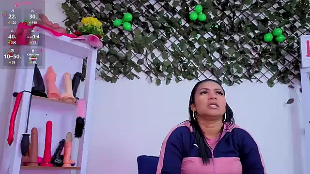 Snapshot of louise_nails chatting on June 10, 2026, 5:25 pm louise nails online show from June 10, 2026, 5:25 pm