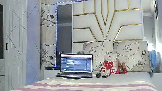 SexyyNana online show from December 2, 2025, 12:55 am