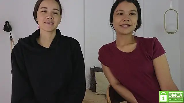 Snapshot of sexychanell_18 chatting on October 15, 2025, 1:08 pm sexychanell 18 online show from October 15, 2025, 1:08 pm