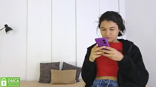 Snapshot of sexychanell_18 chatting on August 6, 2026, 1:50 pm sexychanell 18 online show from August 6, 2026, 1:50 pm