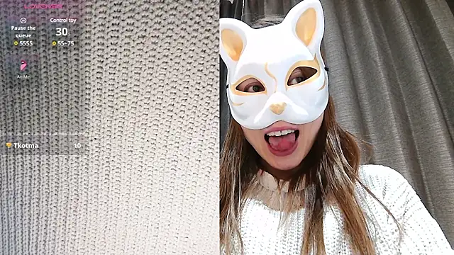 LuuLee0804 online show from December 5, 2024, 12:14 am