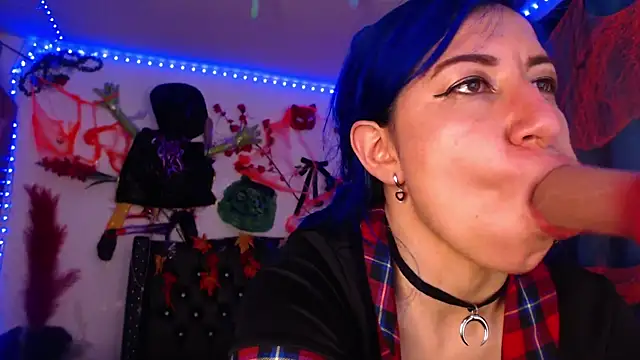 pussytight pervert online show from October 12, 2025, 11:17 pm