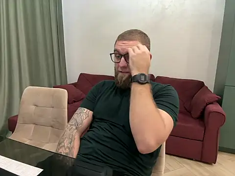 Snapshot of Bear_bear_ chatting on March 13, 2025, 7:53 am Bear bear  online show from March 13, 2025, 7:53 am