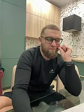 Snapshot of Bear_bear_ chatting on February 24, 2025, 4:26 pm Bear bear  online show from February 24, 2025, 4:26 pm