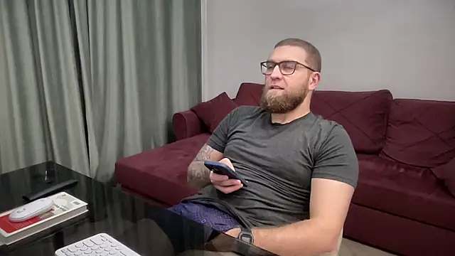 Snapshot of Bear_bear_ chatting on March 9, 2025, 8:31 pm Bear bear  online show from March 9, 2025, 8:31 pm