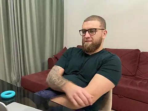 Snapshot of Bear_bear_ chatting on March 7, 2025, 4:33 pm Bear bear  online show from March 7, 2025, 4:33 pm