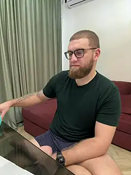 Snapshot of Bear_bear_ chatting on March 12, 2025, 7:24 am Bear bear  online show from March 12, 2025, 7:24 am