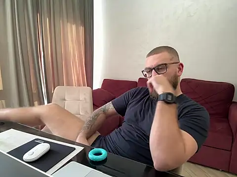 Snapshot of Bear_bear_ chatting on March 17, 2025, 11:00 am Bear bear  online show from March 17, 2025, 11:00 am