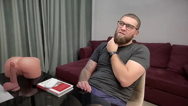 Snapshot of Bear_bear_ chatting on March 10, 2025, 7:40 pm Bear bear  online show from March 10, 2025, 7:40 pm