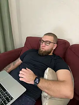 Snapshot of Bear_bear_ chatting on February 27, 2025, 11:48 pm Bear bear  online show from February 27, 2025, 11:48 pm