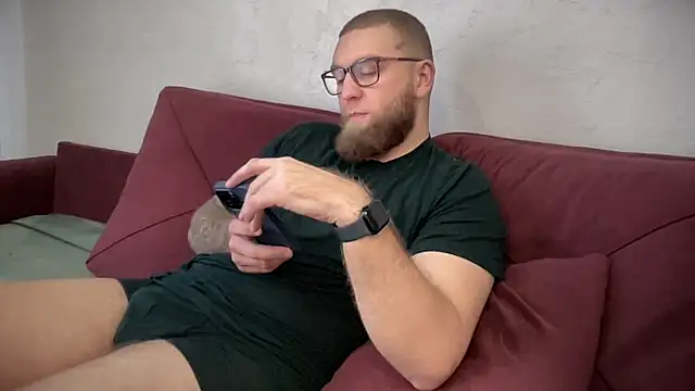 Snapshot of Bear_bear_ chatting on March 21, 2025, 10:17 am Bear bear  online show from March 21, 2025, 10:17 am