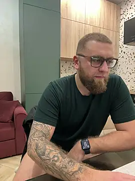 Snapshot of Bear_bear_ chatting on February 21, 2025, 8:16 pm Bear bear  online show from February 21, 2025, 8:16 pm