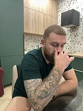 Snapshot of Bear_bear_ chatting on March 3, 2025, 10:42 pm Bear bear  online show from March 3, 2025, 10:42 pm