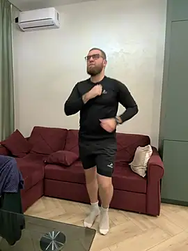 Snapshot of Bear_bear_ chatting on March 6, 2025, 6:37 pm Bear bear  online show from March 6, 2025, 6:37 pm