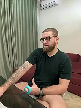 Snapshot of Bear_bear_ chatting on March 12, 2025, 4:19 am Bear bear  online show from March 12, 2025, 4:19 am