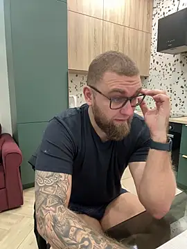 Snapshot of Bear_bear_ chatting on February 28, 2025, 2:31 pm Bear bear  online show from February 28, 2025, 2:31 pm