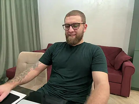 Snapshot of Bear_bear_ chatting on March 13, 2025, 4:49 am Bear bear  online show from March 13, 2025, 4:49 am