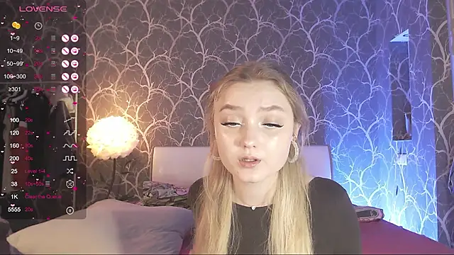 MiaMiaMeow online show from March 14, 2026, 3:18 pm