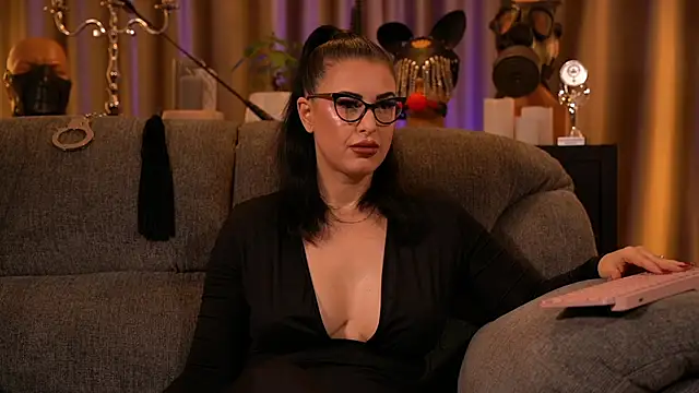 kelly kent online show from October 13, 2025, 10:21 pm