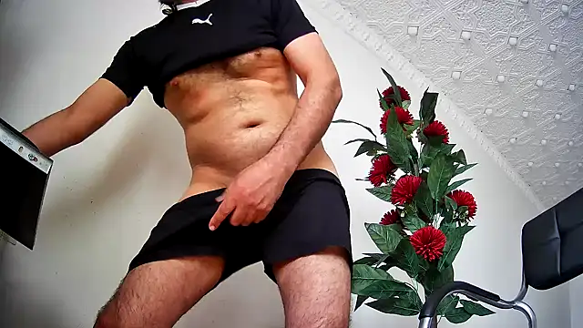 Snapshot of Manuel_Ferrara96 chatting on June 5, 2026, 5:29 pm Manuel Ferrara96 online show from June 5, 2026, 5:29 pm