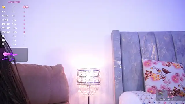 Snapshot of lara_giraldo chatting on February 9, 2025, 7:48 am lara giraldo online show from February 9, 2025, 7:48 am