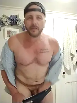 Snapshot of ShaneJames11 chatting on April 28, 2026, 2:49 am ShaneJames11 online show from April 28, 2026, 2:49 am
