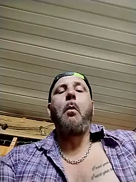 Snapshot of ShaneJames11 chatting on May 1, 2026, 9:42 pm ShaneJames11 online show from May 1, 2026, 9:42 pm