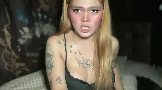 Snapshot of Claire_Brooke chatting on March 2, 2025, 10:02 pm Claire Brooke online show from March 2, 2025, 10:02 pm