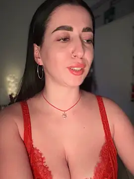 Snapshot of Emylia chatting on December 11, 2024, 9:34 pm Emylia online show from December 11, 2024, 9:34 pm