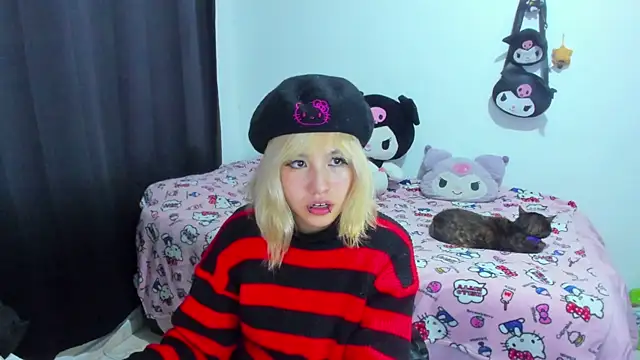 Snapshot of Akane-Mou chatting on October 25, 2025, 2:44 am Akane-Mou online show from October 25, 2025, 2:44 am