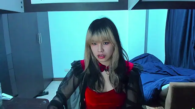 Snapshot of Akane-Mou chatting on January 12, 2025, 8:14 am Akane-Mou online show from January 12, 2025, 8:14 am