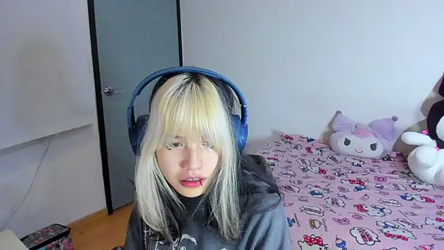 Snapshot of Akane-Mou chatting on March 20, 2025, 8:31 am Akane-Mou online show from March 20, 2025, 8:31 am