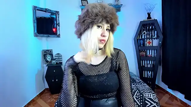 Snapshot of Akane-Mou chatting on October 3, 2025, 7:59 pm Akane-Mou online show from October 3, 2025, 7:59 pm