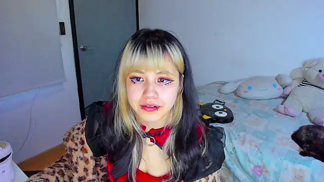 Snapshot of Akane-Mou chatting on December 29, 2024, 9:52 pm Akane-Mou online show from December 29, 2024, 9:52 pm