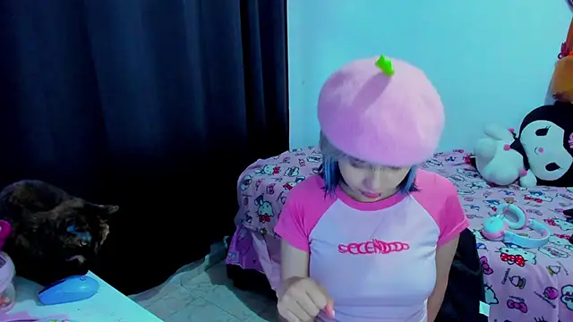 Snapshot of Akane-Mou chatting on June 23, 2026, 10:52 pm Akane-Mou online show from June 23, 2026, 10:52 pm