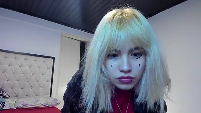 Snapshot of Akane-Mou chatting on October 18, 2025, 2:24 am Akane-Mou online show from October 18, 2025, 2:24 am