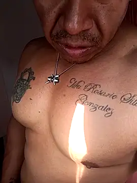 Snapshot of ivandignity chatting on December 15, 2025, 9:42 pm ivandignity online show from December 15, 2025, 9:42 pm