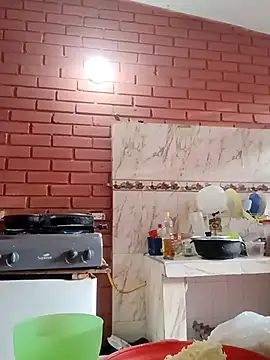 Snapshot of valeriaswang_Lucas chatting on October 18, 2025, 11:23 am valeriaswang Lucas online show from October 18, 2025, 11:23 am