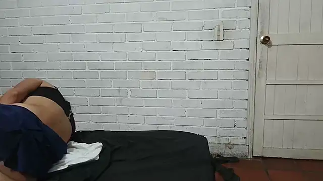 Snapshot of valeriaswang_Lucas chatting on October 29, 2025, 3:33 pm valeriaswang Lucas online show from October 29, 2025, 3:33 pm