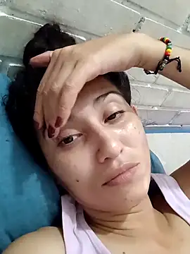 Snapshot of valeriaswang_Lucas chatting on November 13, 2025, 1:15 pm valeriaswang Lucas online show from November 13, 2025, 1:15 pm